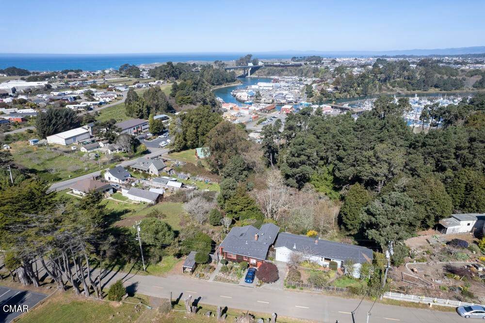 20. Single Family Homes for Sale at 32630 Old Willits Road Fort Bragg, California 95437 United States