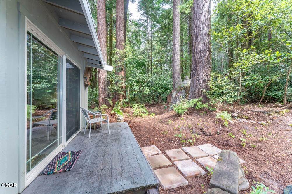 15. Single Family Homes for Sale at 31001 Simpson Lane Fort Bragg, California 95437 United States