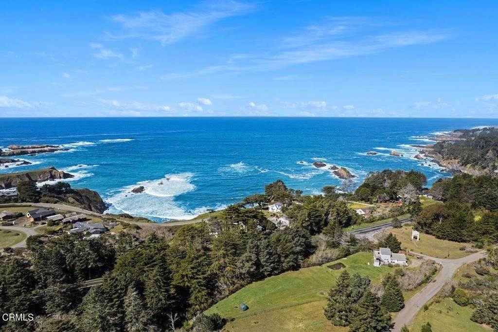 3. Single Family Homes for Sale at 45020 Larkin Road Mendocino, California 95460 United States