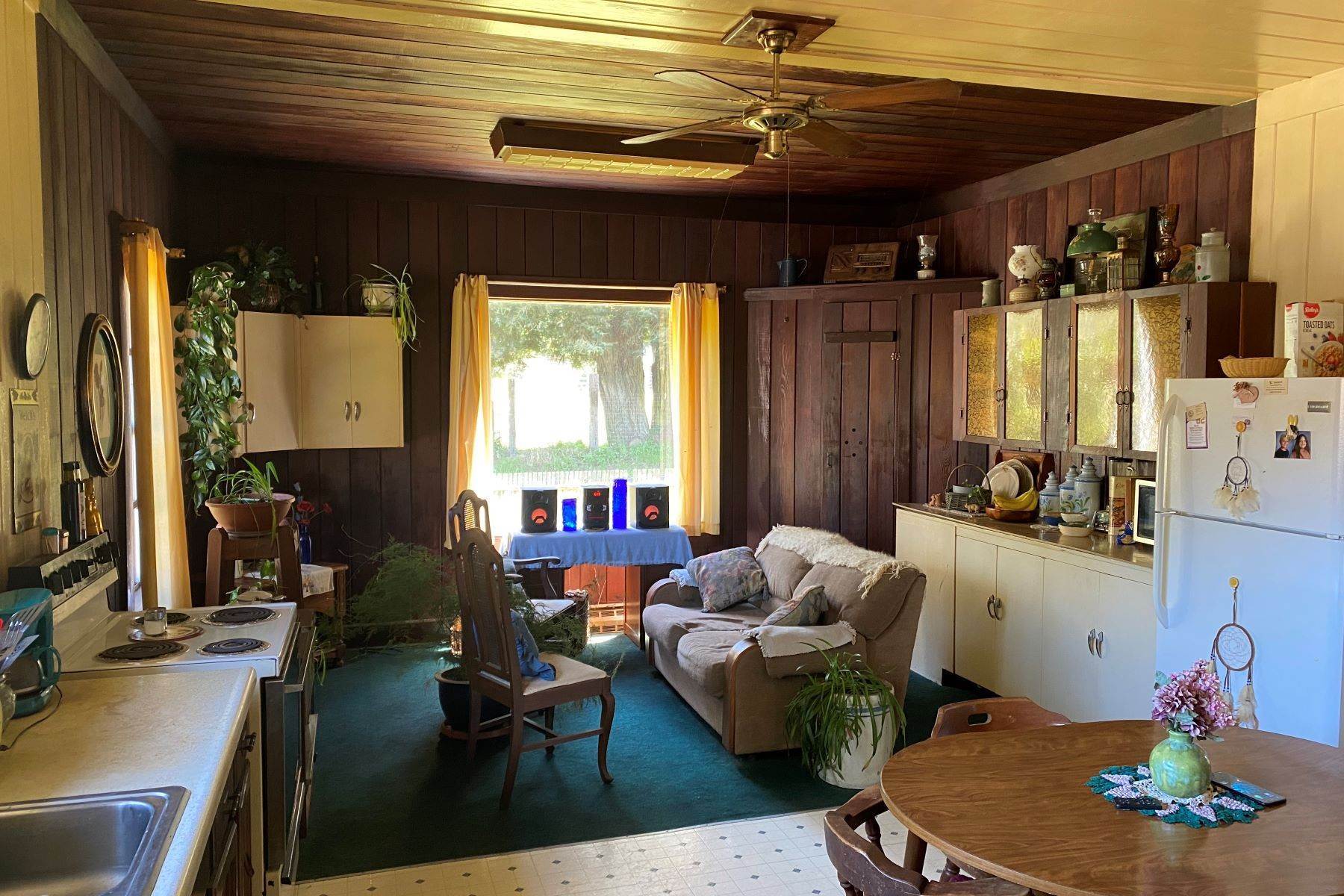 12. Single Family Homes for Sale at Farm to Table 31600 Pudding Creek Road Fort Bragg, California 95437 United States