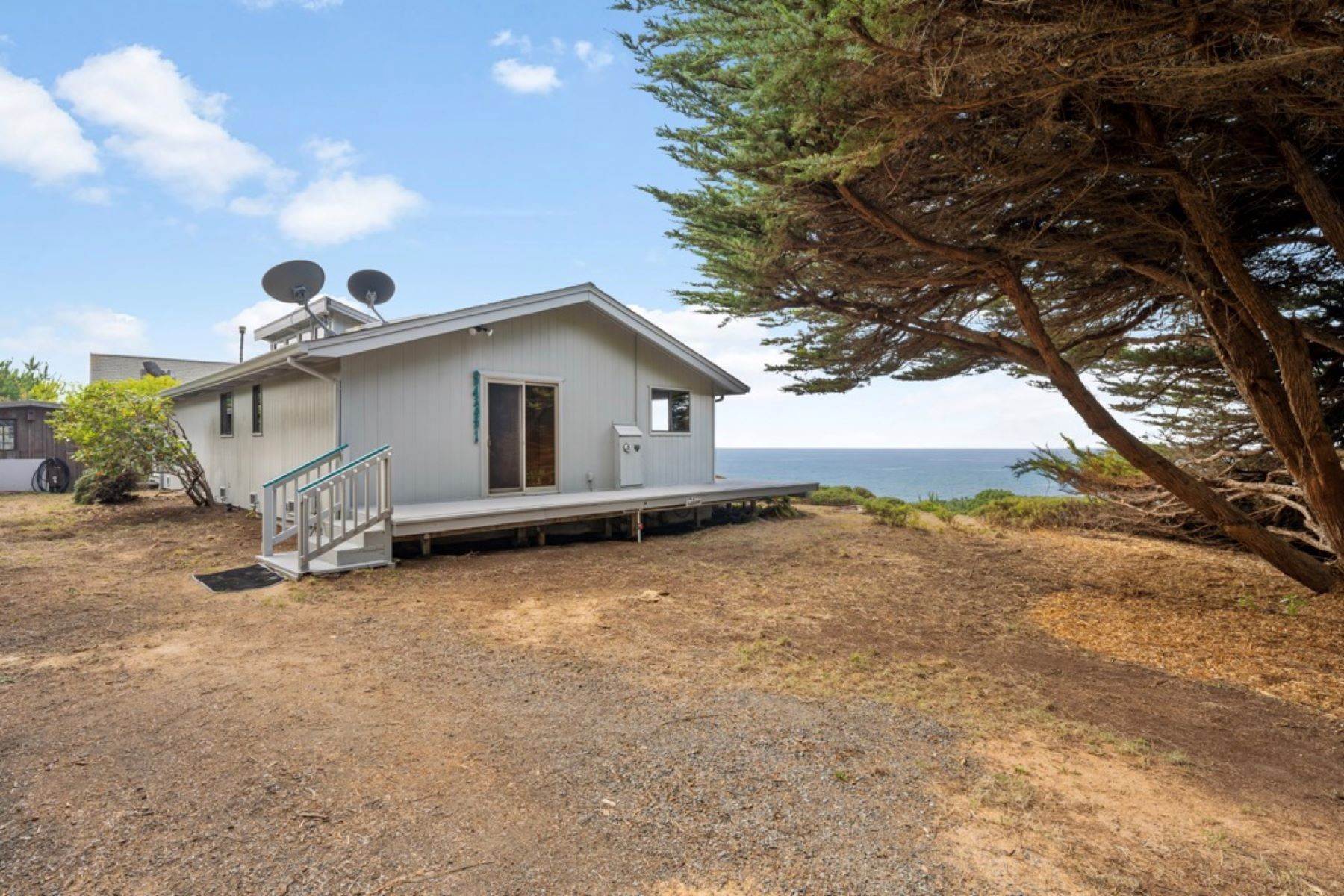 2. Single Family Homes for Sale at Albion Coastal Cottage 34251 Pacific Reefs Road Albion, California 95410 United States