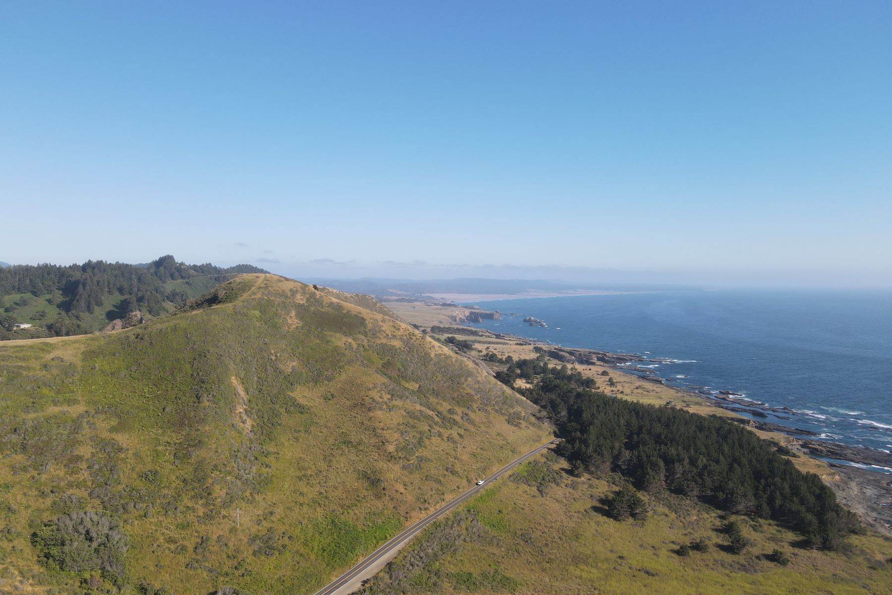 23. Farm and Ranch Properties for Sale at Westport 36701 Highway 1 Westport, California 95488 United States