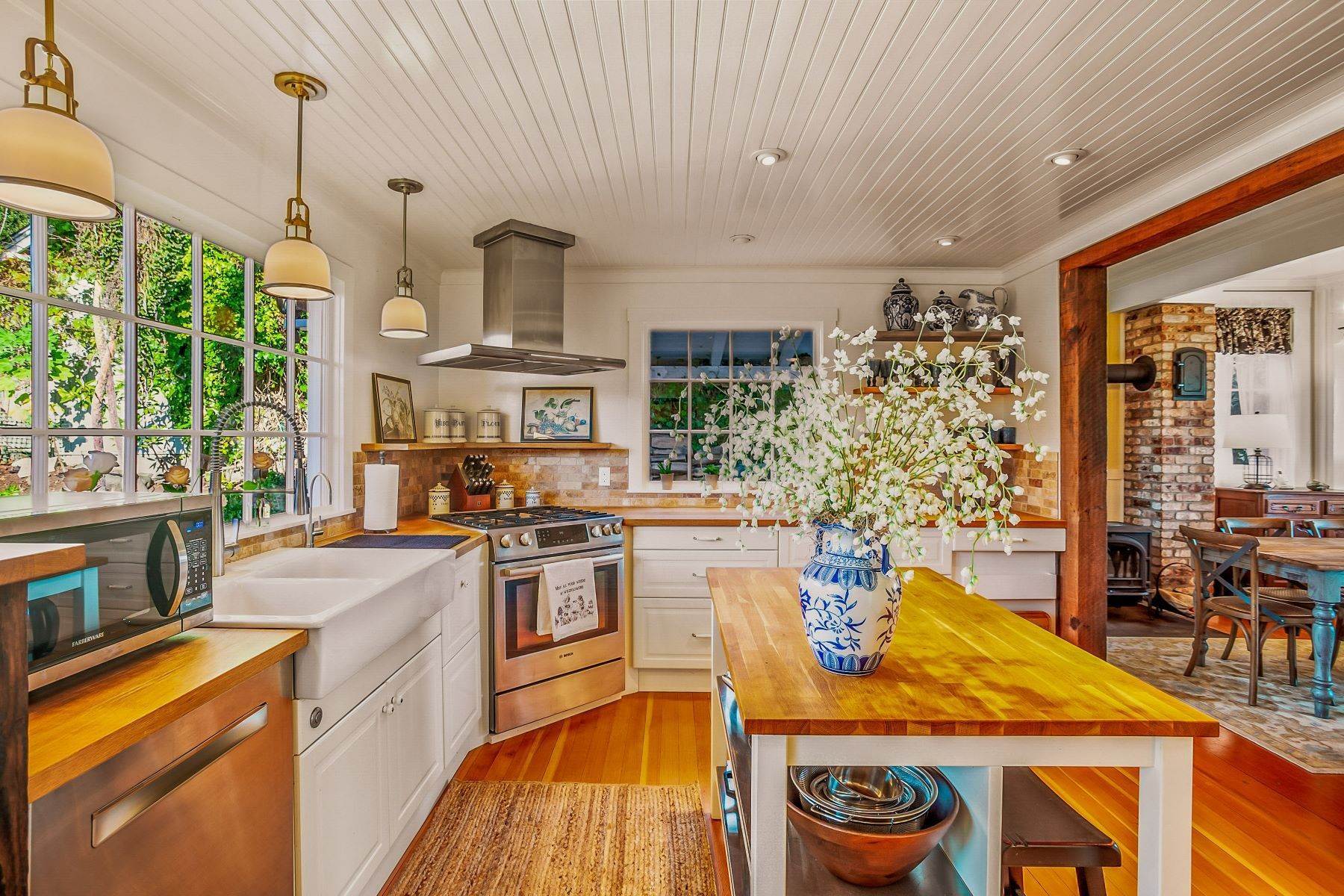 12. Single Family Homes for Sale at Torn from the Pages of Coastal Living 45342 Ukiah Street Mendocino, California 95460 United States